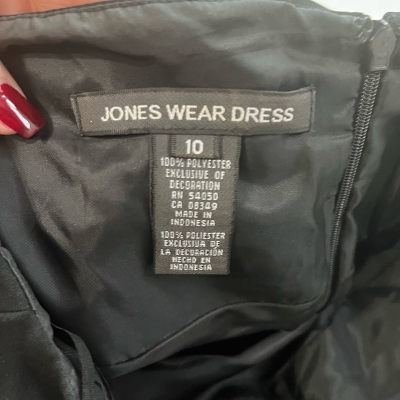 Jones New York Black Halter Dress with Lace Detail - Picture 2 of 8